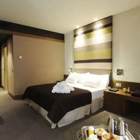 Blau Caldas מלון אוביידו